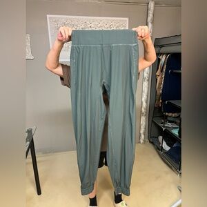 HALARA Green Track Pants with Elastic Waistband and Tapered Fit